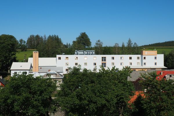 Areálu družstva Dřevotvar v Jamném nad Orlicí po modernizací